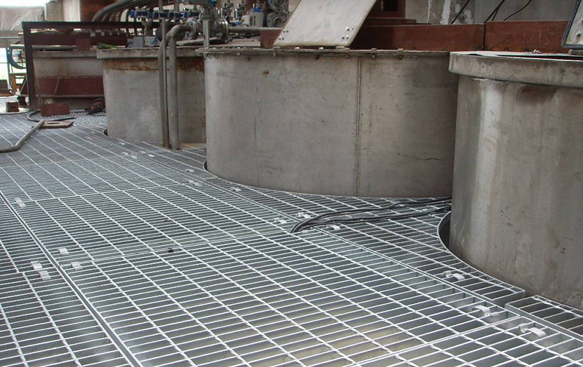 浙江昱輝陽(yáng)光能源鋼格板案例